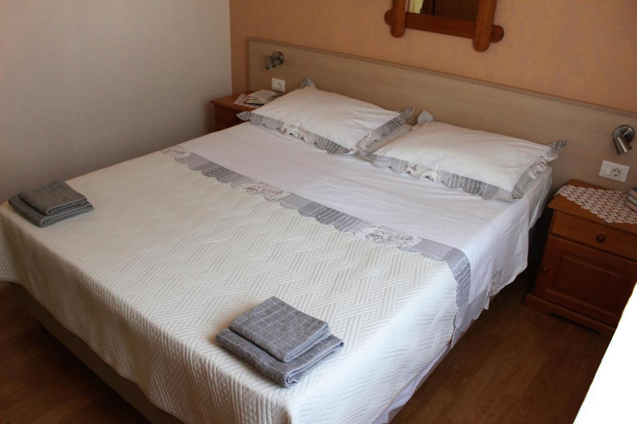 Apartment Benten Drvenik  Luaran gambar