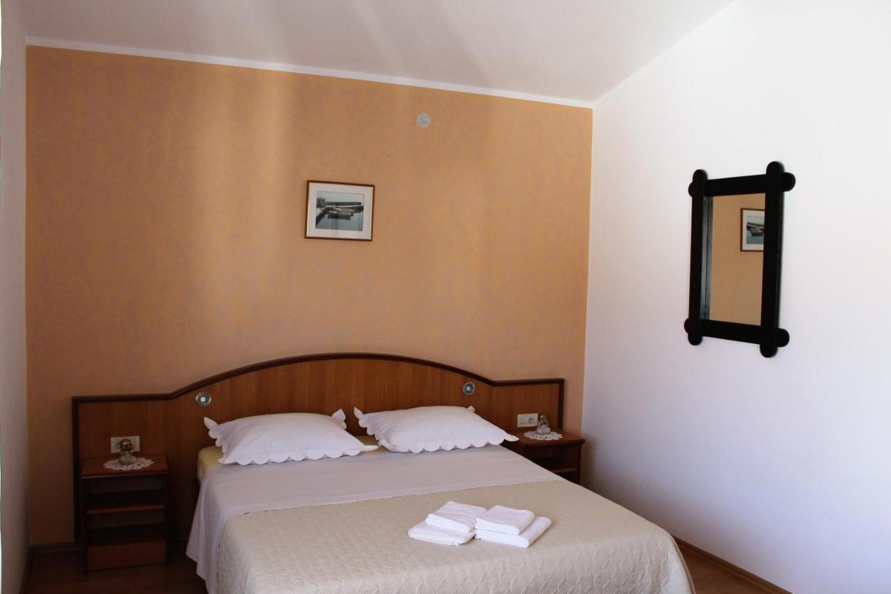 Apartment Benten Drvenik  Luaran gambar